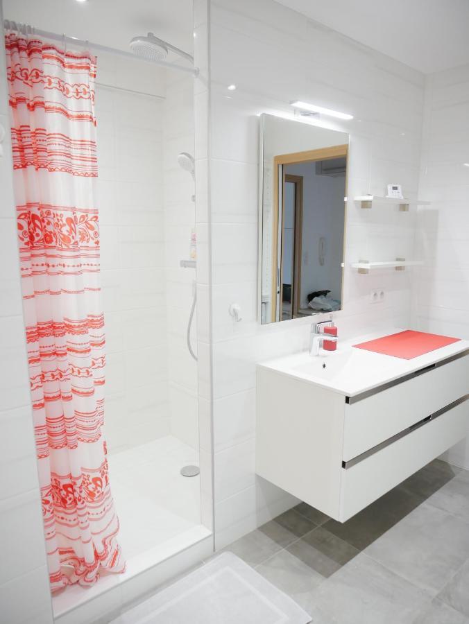 Superbe Appartement En Centre Ville Avec Terrasse Thonon-les-Bains Eksteriør bilde
